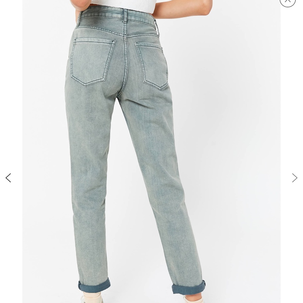 SALE! BDG High-Waisted Mom Jean Faded Denim - Picture 3 of 12